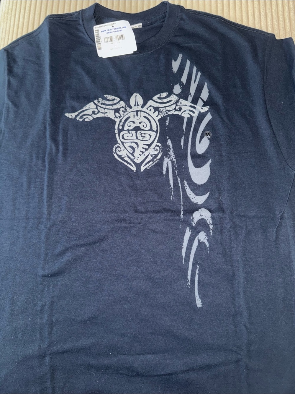 Men's Short-Sleeve Navy Graphic Tee with Tribal Turtle Motif